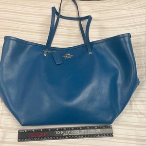 Beautiful blue coach bag large